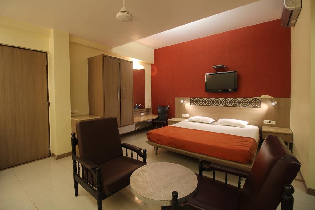 Hotel Samrat Мумбаї Номер фото