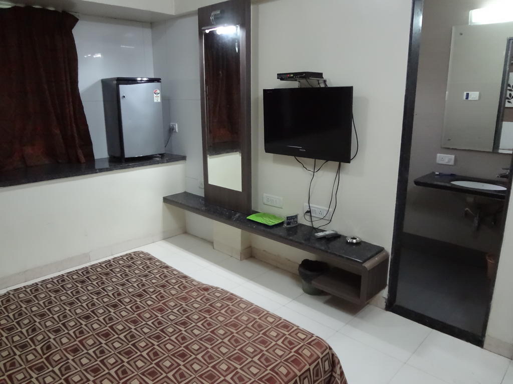 Hotel Samrat Мумбаї Екстер'єр фото